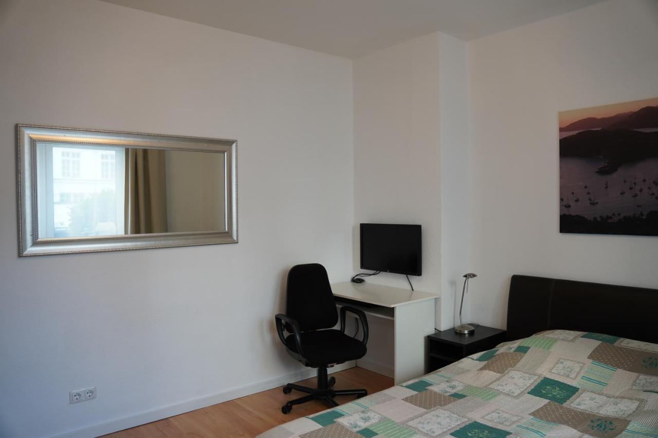 Bright, Spacious Apartment With A Lovely Terrace In The Heart Of Аахен Екстер'єр фото